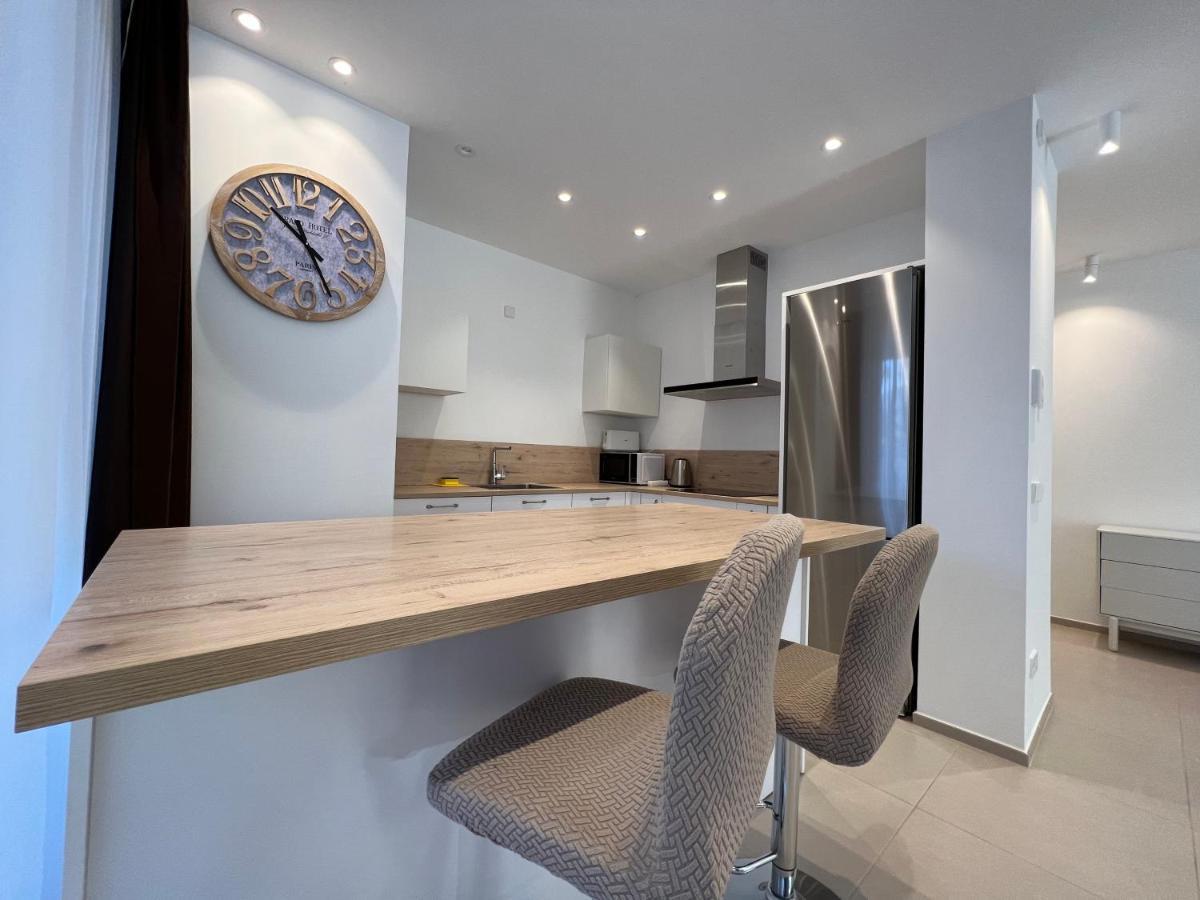 Luxury Family Equilibrium By Altamarhomes * Palm-mar